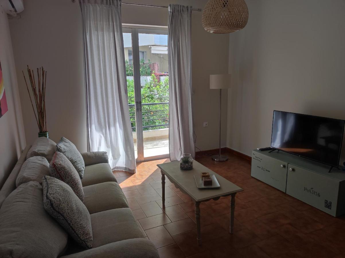 Cozy And Friendly Flat In Nafplio Apartamento Exterior foto